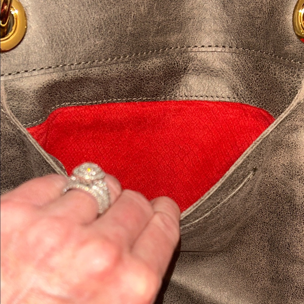 Hammett Medium Leather Tony Bag in Pewter - Picture 10 of 15